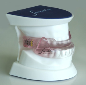 Single sleep apnea mouth guard